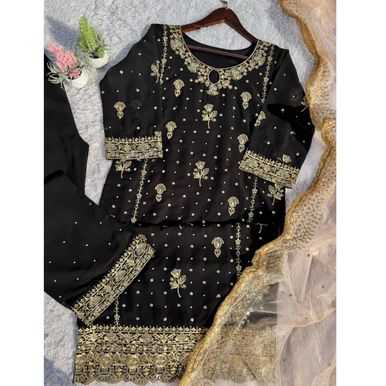 Women's Suits Collection Fashionable - Image 3